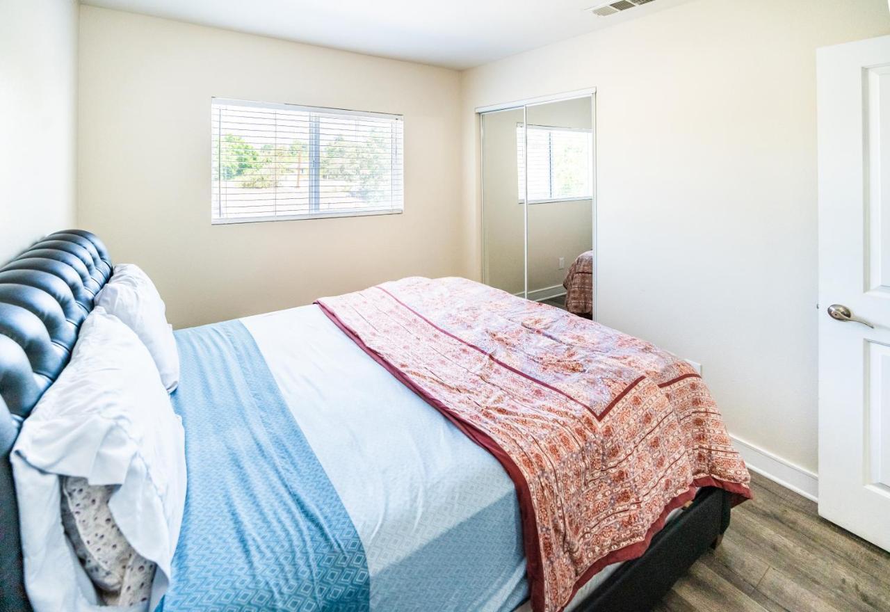 Spacious 5 Bedroom 3 Bath Modern Home By Downtown La With Parking Los Angeles Exteriér fotografie