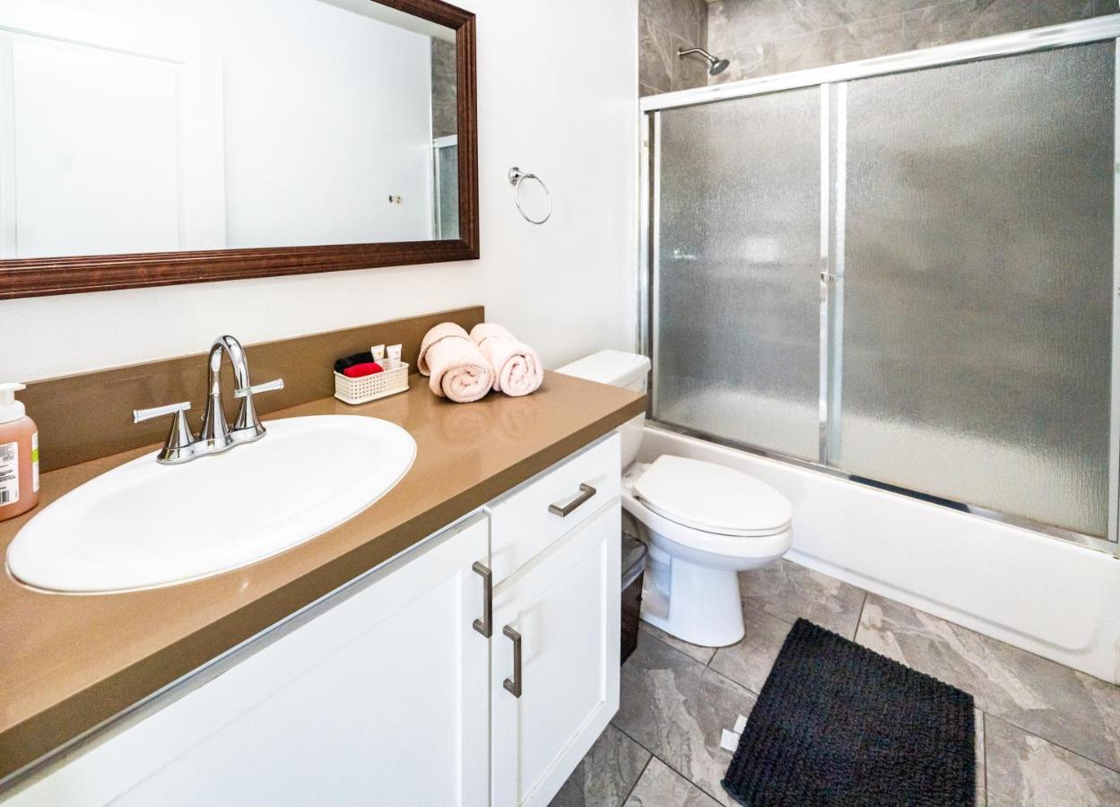Spacious 5 Bedroom 3 Bath Modern Home By Downtown La With Parking Los Angeles Exteriér fotografie